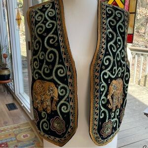 Embroidered Elephant Vest - Vintage - Carol  Horn (made in Myanmar)